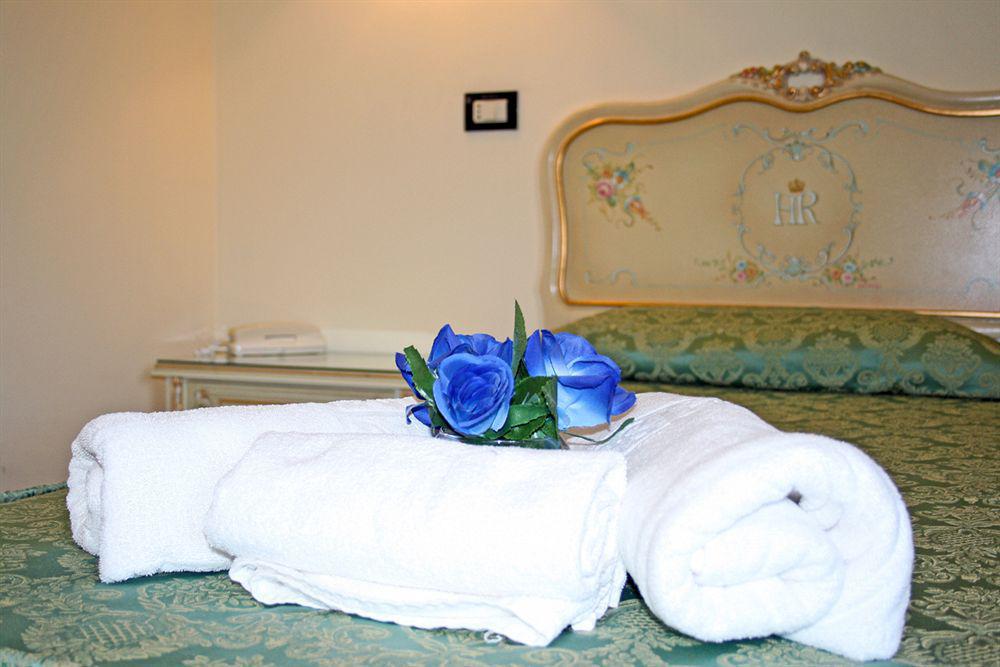 Hotel Royal 博萨 外观 照片